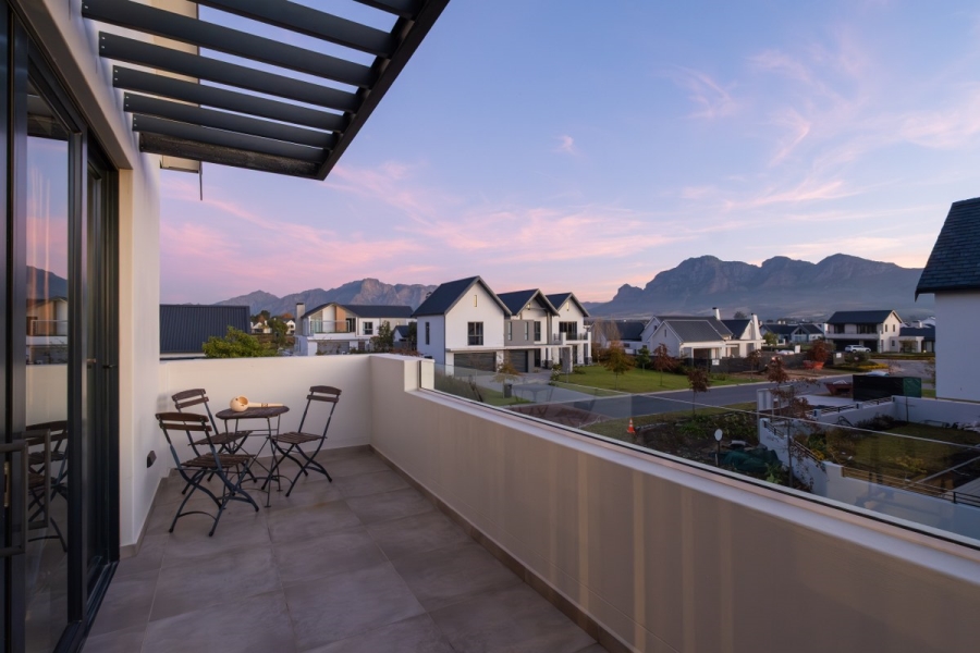 4 Bedroom Property for Sale in Val De Vie Estate Western Cape